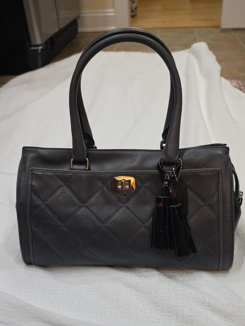 Coach Legacy Quilted Leather Chelsea Carryall Vintage Bag w Tassel Care Card Tag